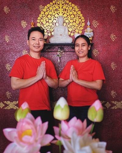 Willkommen bei Hatta Thai Massage .