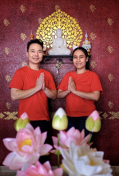Willkommen bei Hatta Thai Massage .
